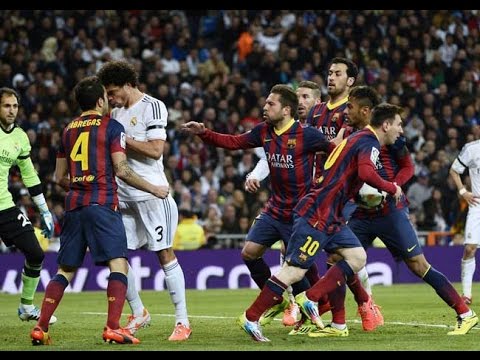 El Clasico – Real Madrid vs Barcelona (Fights, Fouls, Red Cards)