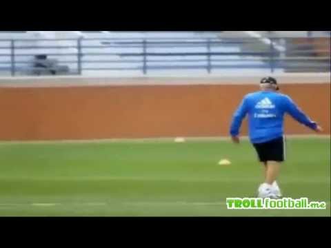 Zidane and Carlo Ancelotti showing their skills – Real Madrid Training