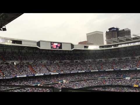 El Bernabéu canta a capela Hala Madrid Y Nada Más (Real Madrid – Juventus)