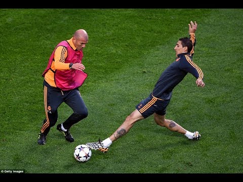 Zinedine Zidane In Training | Skills, Tricks And Freestyle