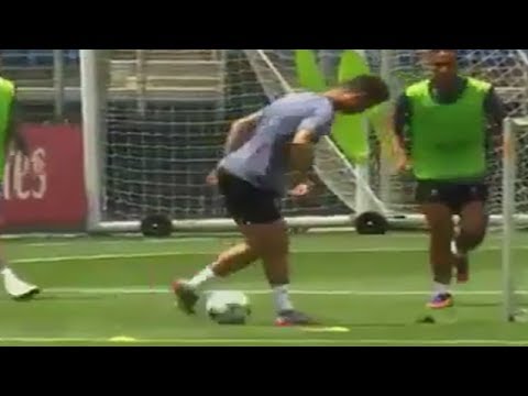 Cristiano Ronaldo Amazing Rabona Goal on Real Madrid Training before match vs Juventus