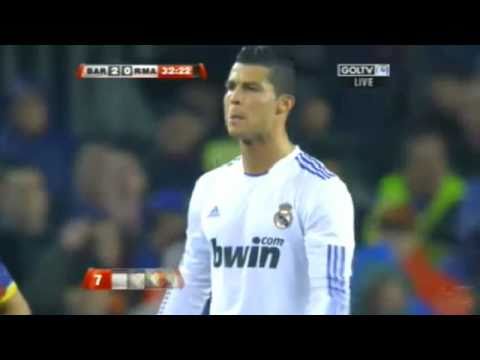 Barcelona – Real Madrid Cristiano Ronaldo Pushes Guardiola