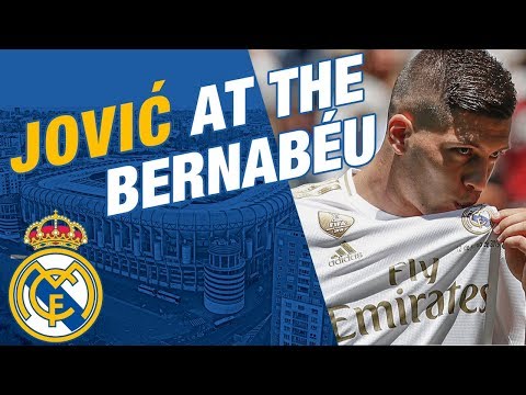 LIVE | Luka Jović takes to the Bernabéu pitch!