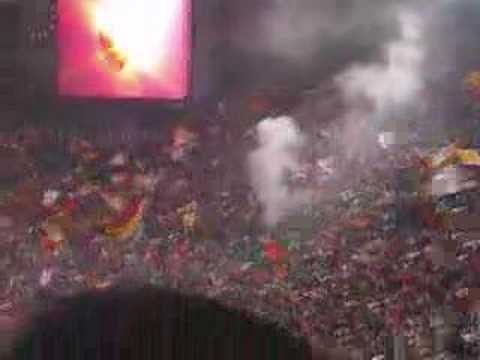 Roma Song ( Roma Vs Real Madrid 2007 )