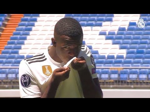 Vinicius Junior Full Real Madrid Presentation HD (20/07/2018)