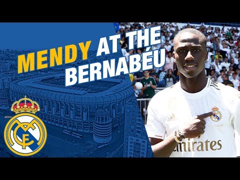 LIVE | Ferland Mendy takes to the Bernabéu pitch!