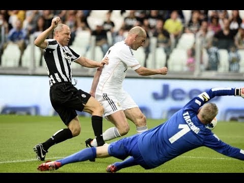 Zinedine Zidane Juventus vs Real Madrid – Unesco Charity match 2014