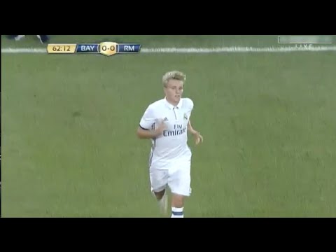 Martin Ødegaard vs Bayern Munich 04/08/16 HD